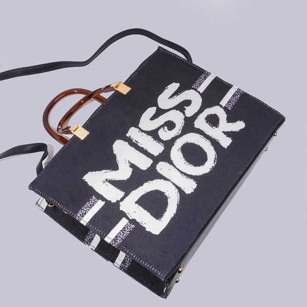 Whinsical Wave | Tote | Black